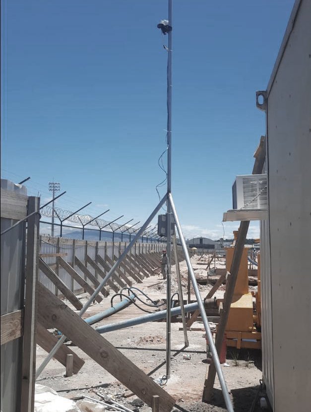 Equipamento fornecido por produtora de timelapse em canteiro de obras